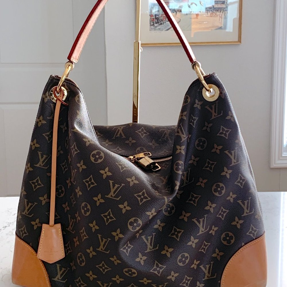 Louis Vuitton Berri PM Monogram Canvas Shoulder Bag Hobo Bag AUTHENTIC